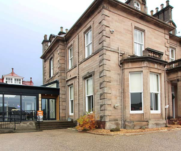 The Royal Hotel 3 4